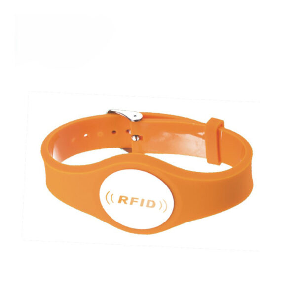 HF NFC UHF RFID Laundry Tag for Workwear